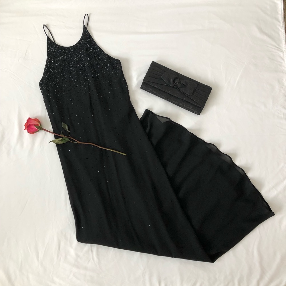 CHELSEA NITES maxi black formal gown